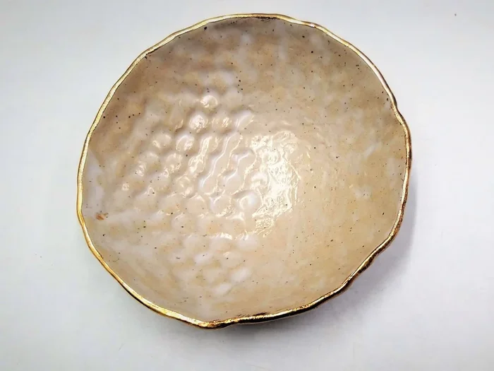 Beige Stoneware Nesting Bowls with Gold – Rustic Pottery Condiment and Appetizer DishesCeramic bowl