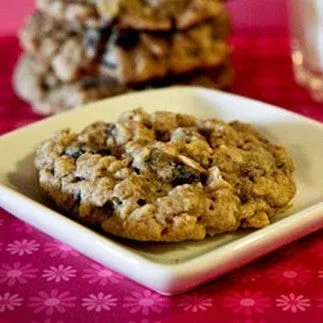 Oatmeal Raisin Cookies (Dozen)Bakery
