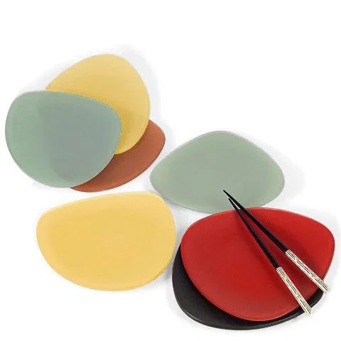 Seaglass recycled triangle glass plate, set of 4Dinnerware
